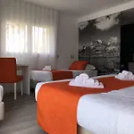 Pinoyhouse 招待所