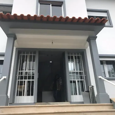 Pinoyhouse 3*