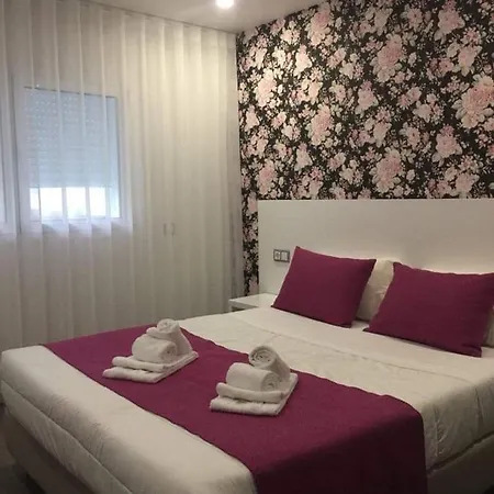 Pensión Pinoyhouse 3*