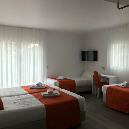 Pinoyhouse Pensión