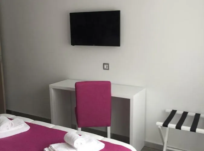 Pinoyhouse Casa de hóspedes 3*